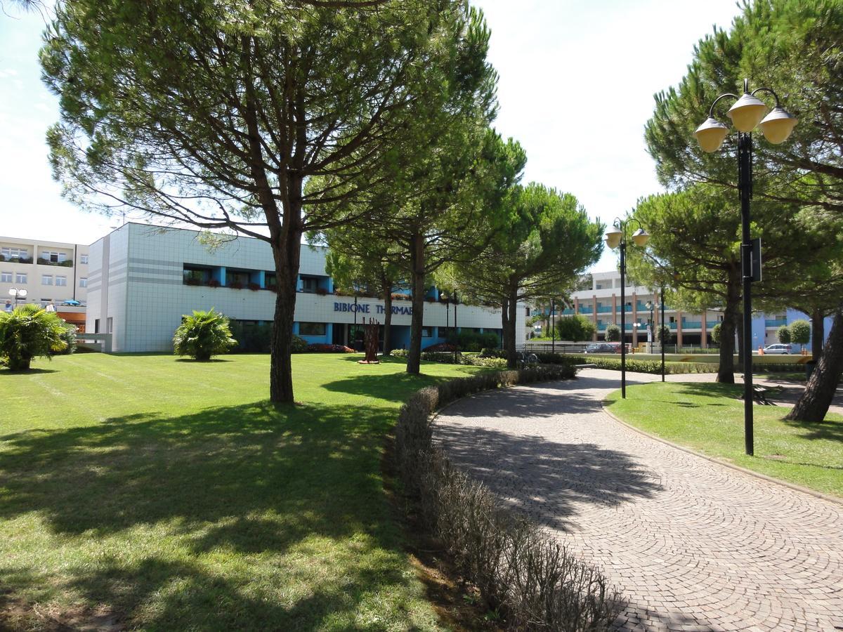 Reji - Appartamenti Bibione Esterno foto