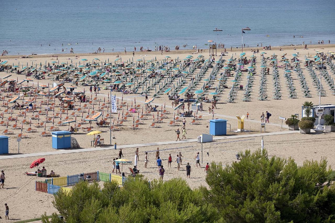 Reji - Appartamenti Bibione Esterno foto